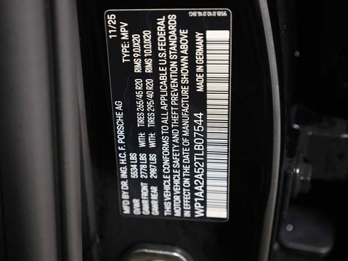 New 2026 Porsche Macan AWD/4WD image 44