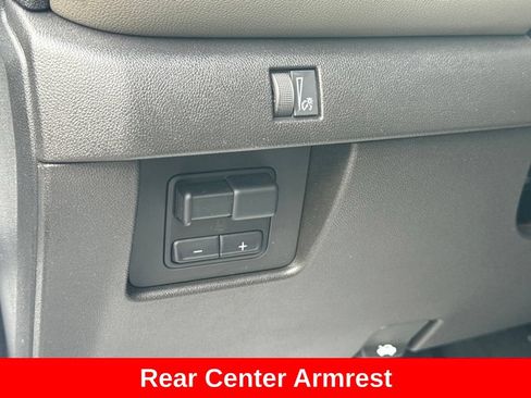 Used 2024 Chevrolet Colorado ZR2 w/ ZR2 Convenience Package III AWD/4WD image 41