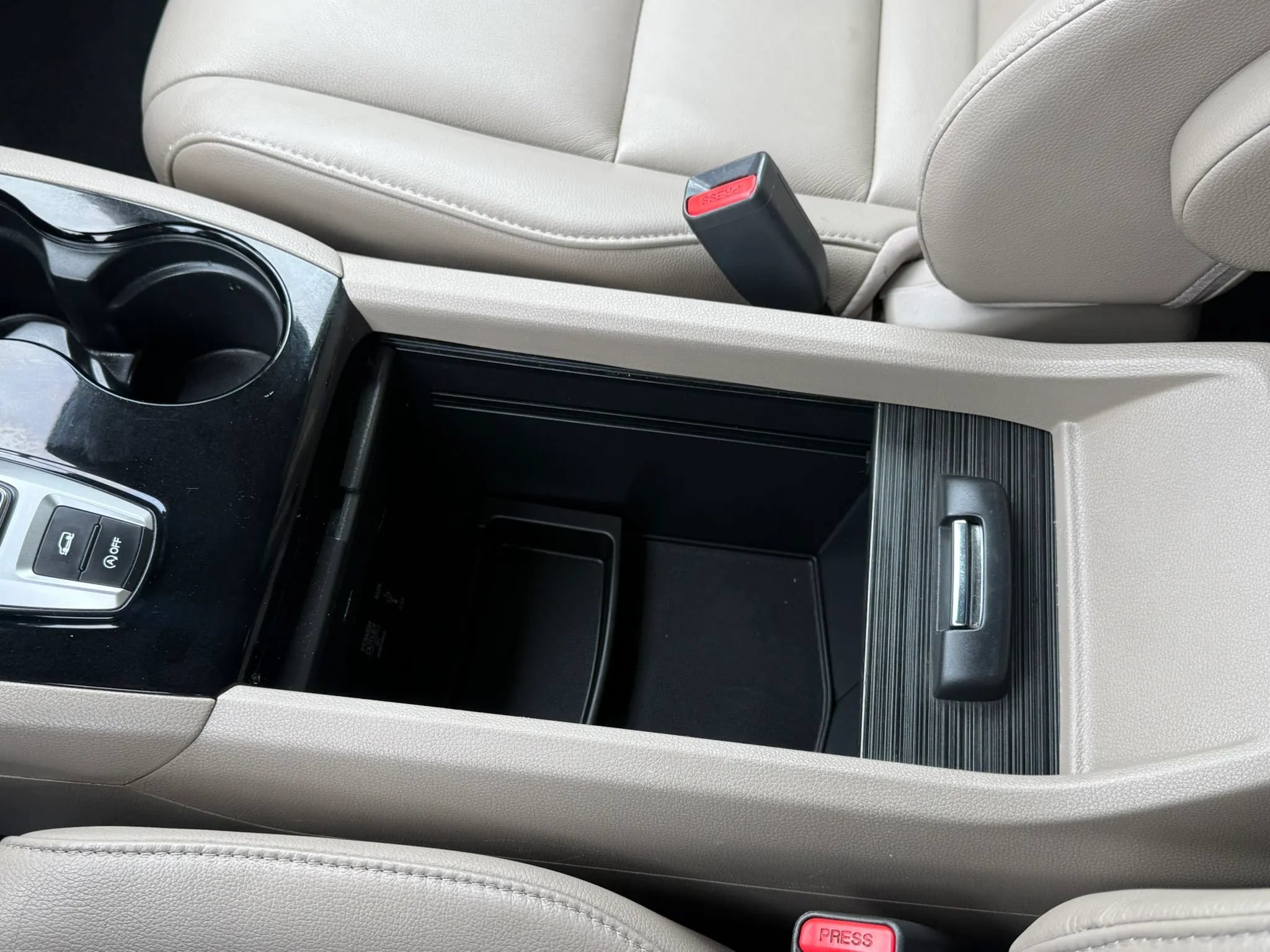 Used 2016 Honda Pilot Touring image 18