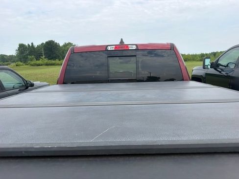 Used 2025 RAM 1500 Laramie AWD/4WD image 12