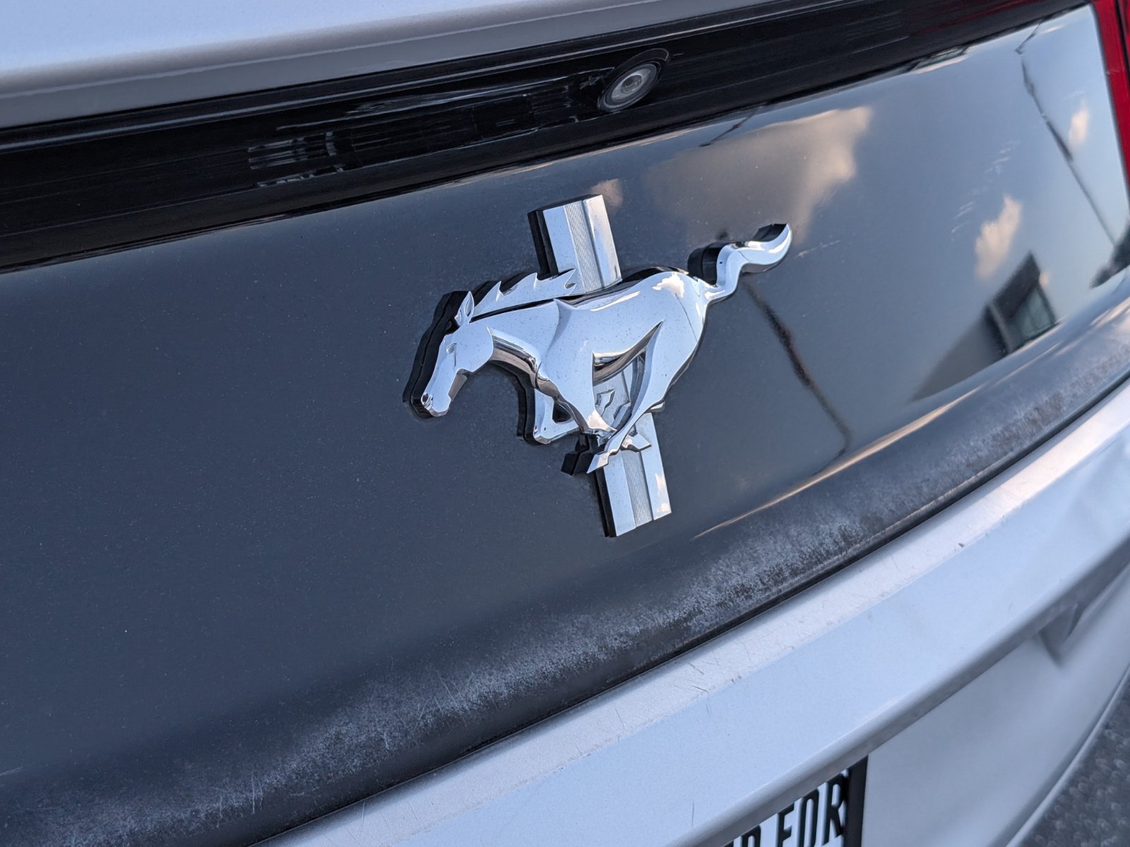 Used 2016 Ford Mustang Coupe RWD image 25