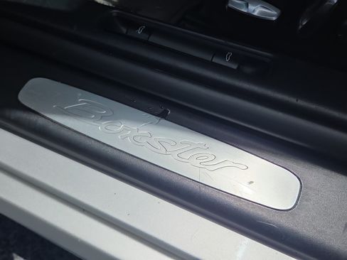 Used 2005 Porsche Boxster RWD image 29