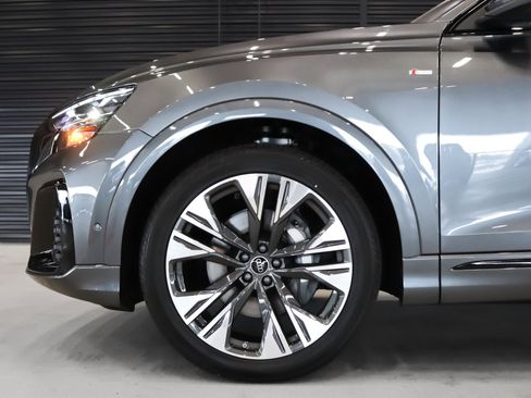 New 2026 Audi Q8 Premium Plus image 4
