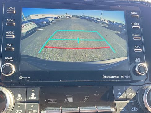 Used 2022 Toyota Highlander XSE image 30