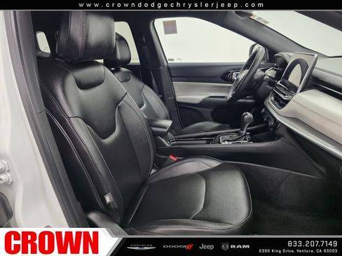Used 2025 Jeep Compass Limited AWD/4WD image 10