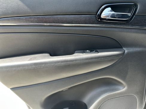 Used 2019 Jeep Grand Cherokee High Altitude RWD image 15