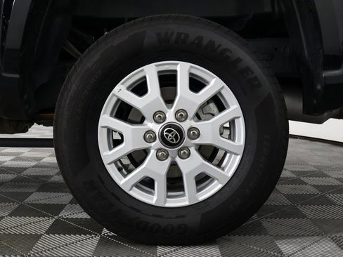 Used 2025 Toyota Tacoma SR5 image 16