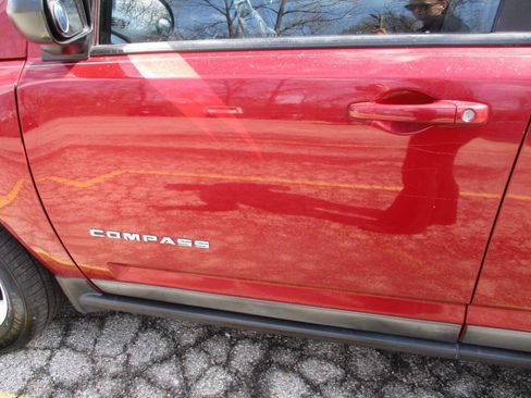 Used 2011 Jeep Compass Sport w/ Sun/Sound Group image 14