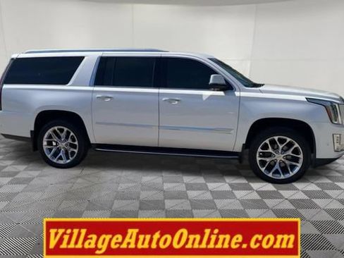 Used 2019 Cadillac Escalade ESV Premium Luxury AWD/4WD image 56