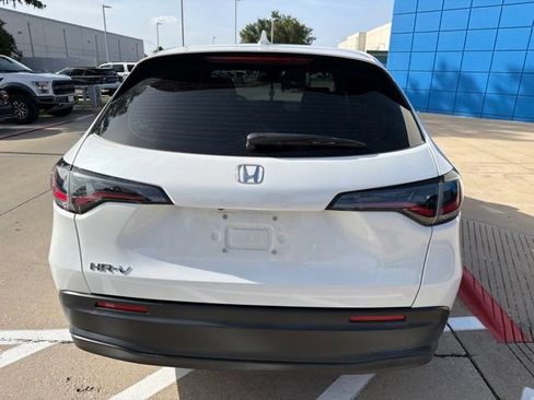 Used 2024 Honda HR-V LX image 6