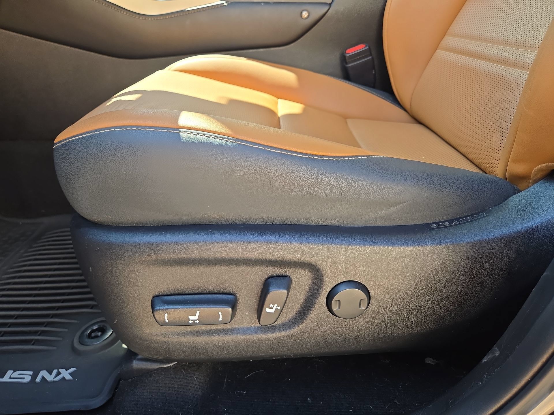 Used 2020 Lexus NX 300h AWD w/ Premium Package image 17