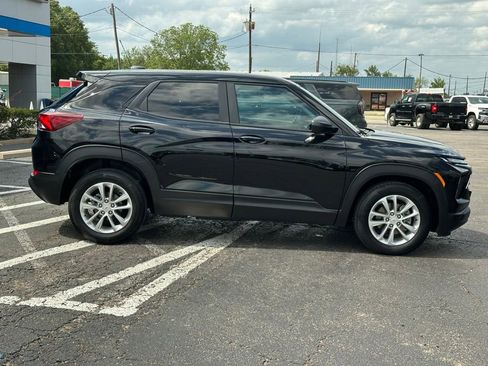 Used 2026 Chevrolet TrailBlazer LS w/ LS Convenience Package FWD image 4