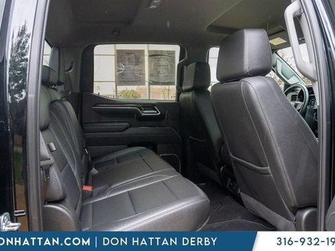 Used 2025 GMC Sierra 1500 SLT AWD/4WD image 19