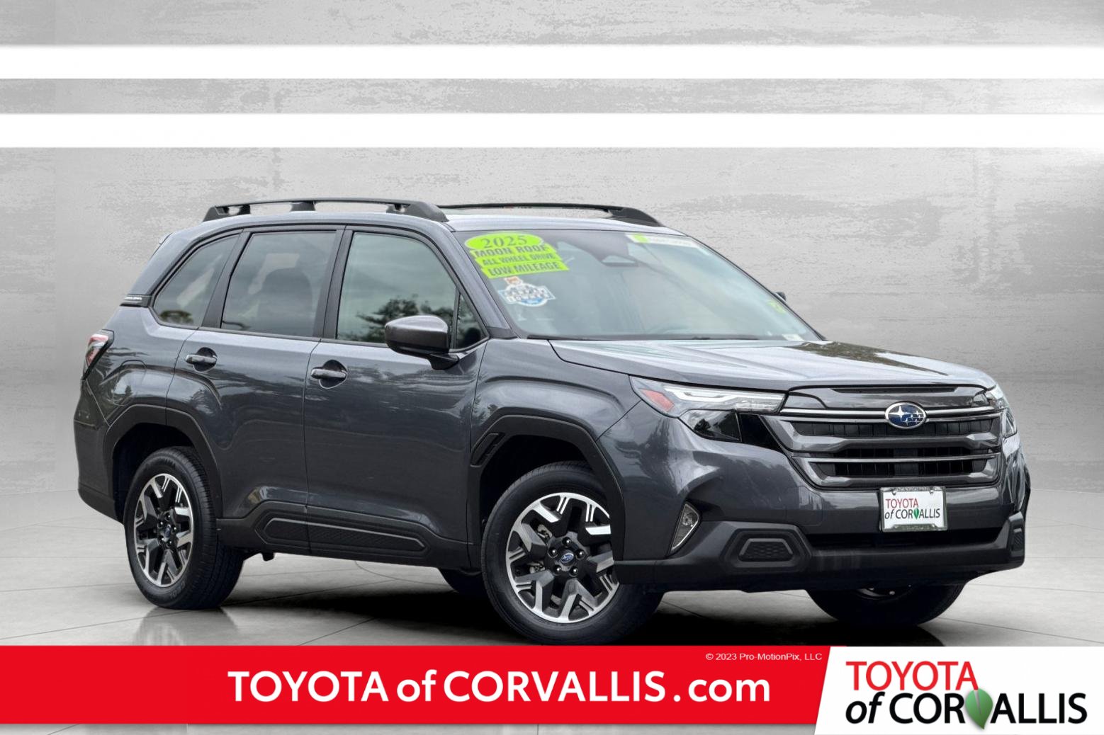 Used 2025 Subaru Forester Premium AWD/4WD image 1
