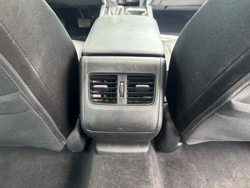 Used 2018 Honda Accord EX image 34