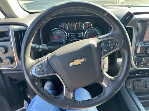 Used 2017 Chevrolet Silverado 1500 LT w/ Midnight Edition AWD/4WD image 11