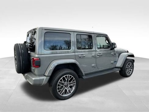 Used 2022 Jeep Wrangler Unlimited Sahara image 7