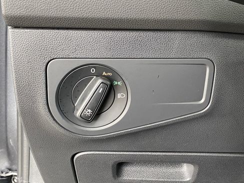 Certified 2023 Volkswagen Tiguan S FWD image 29