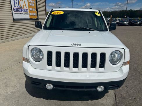 Used 2016 Jeep Patriot High Altitude AWD/4WD image 2