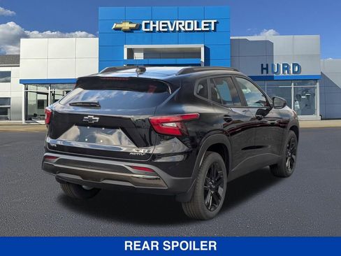 New 2026 Chevrolet Trax ACTIV w/ Sunroof Package image 4