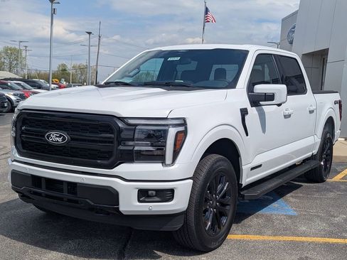Used 2025 Ford F150 Lariat w/ Equipment Group 501A Mid AWD/4WD image 7