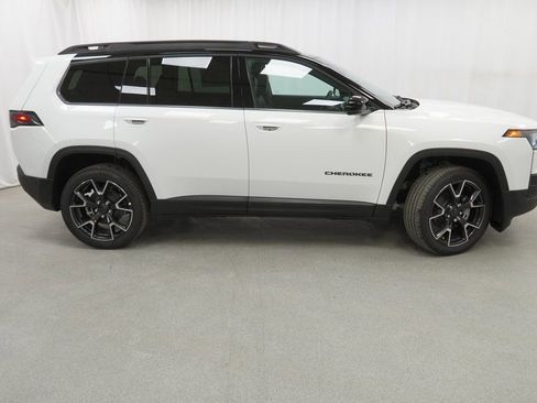 New 2026 Jeep Cherokee Overland AWD/4WD image 9