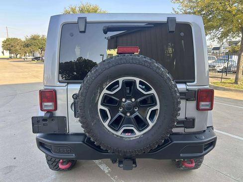 Used 2016 Jeep Wrangler Unlimited Rubicon image 7