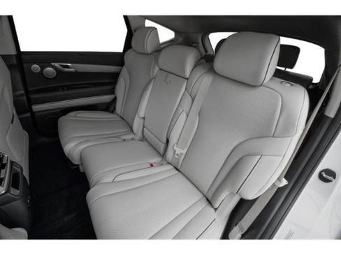 Certified 2025 Genesis GV80 3.5T Prestige AWD/4WD image 15
