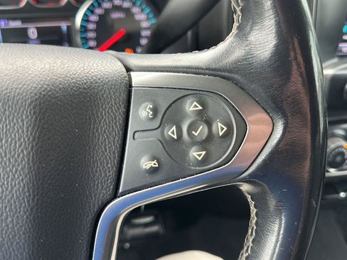 Used 2019 Chevrolet Silverado 1500 LT AWD/4WD image 17