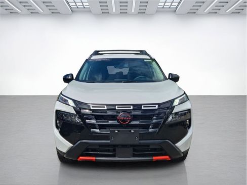 New 2026 Nissan Rogue SV AWD/4WD image 2
