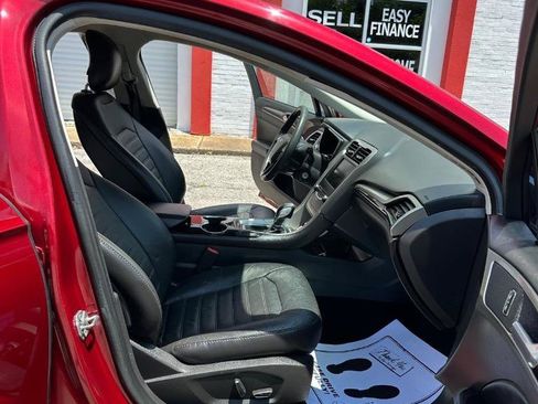 Used 2015 Ford Fusion SE w/ Equipment Group 202A FWD image 23