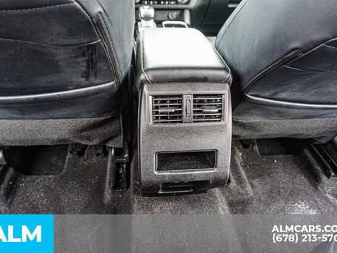 Used 2025 Mitsubishi Outlander SE FWD image 33