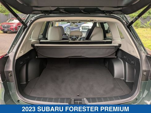 Used 2023 Subaru Forester Premium AWD/4WD image 33