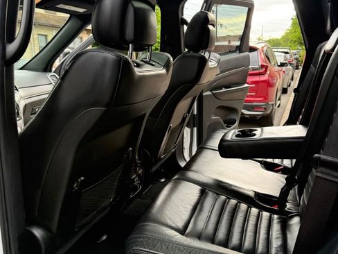Used 2019 Jeep Grand Cherokee Limited X AWD/4WD image 9