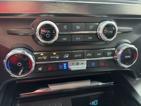 Used 2024 Ford F250 Lariat w/ Lariat Ultimate Package image 20