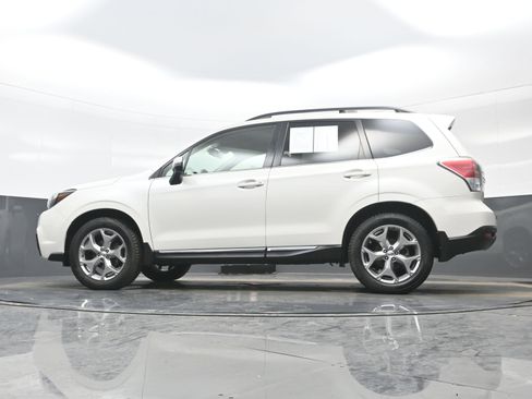 Used 2018 Subaru Forester 2.5i Touring w/ Popular Package #3B image 31