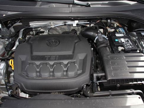 Used 2022 Volkswagen Tiguan SE R-Line FWD image 29