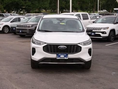 Used 2025 Ford Escape Active AWD/4WD image 4