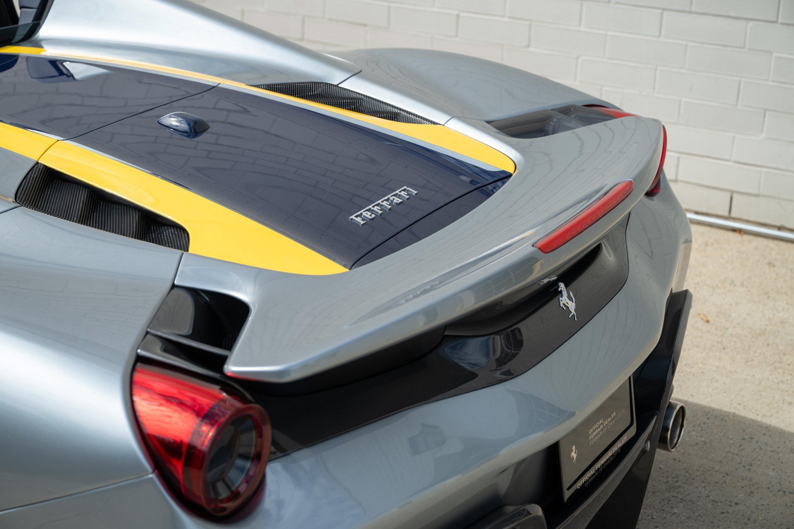 Used 2020 Ferrari 488 Pista Spider RWD image 22