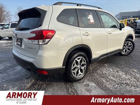 Used 2021 Subaru Forester Premium image 4