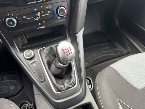 Used 2015 Ford Focus ST image 21