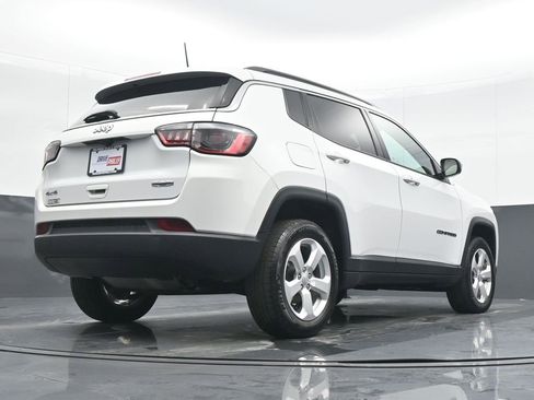Used 2022 Jeep Compass Latitude image 21