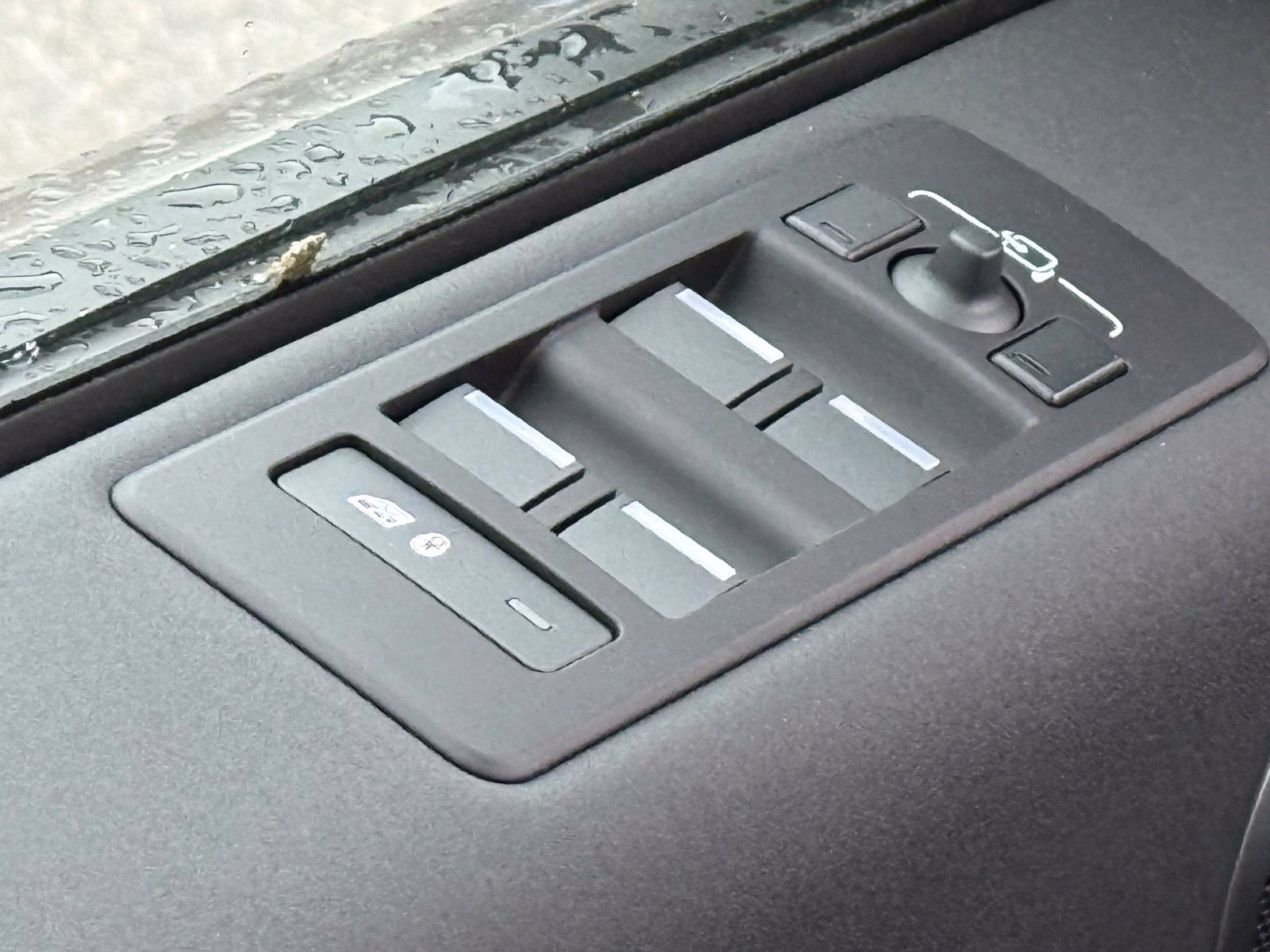 New 2026 Land Rover Discovery S AWD/4WD image 41