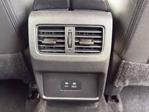 Used 2023 Nissan Rogue SV FWD image 25