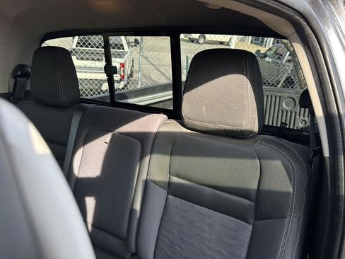 Used 2022 Nissan Frontier SV image 27