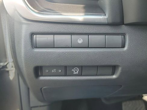Used 2023 Nissan Rogue SV AWD/4WD image 33