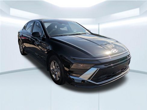 Used 2026 Hyundai Sonata SE image 3
