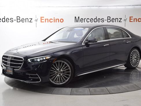 Certified 2022 Mercedes-Benz S 500 4MATIC image 2
