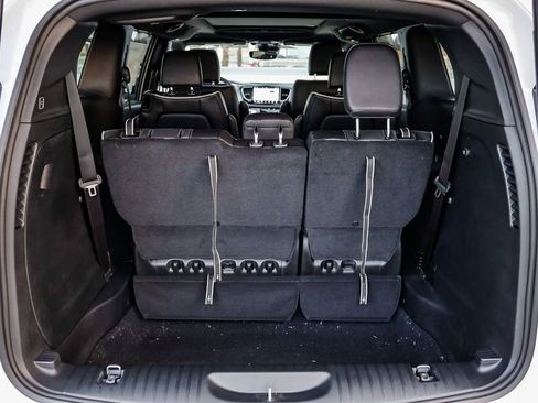 New 2026 Chrysler Pacifica Limited w/ S Appearance Package image 32