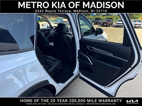 Used 2022 Kia Telluride EX w/ EX Premium Package AWD/4WD image 47